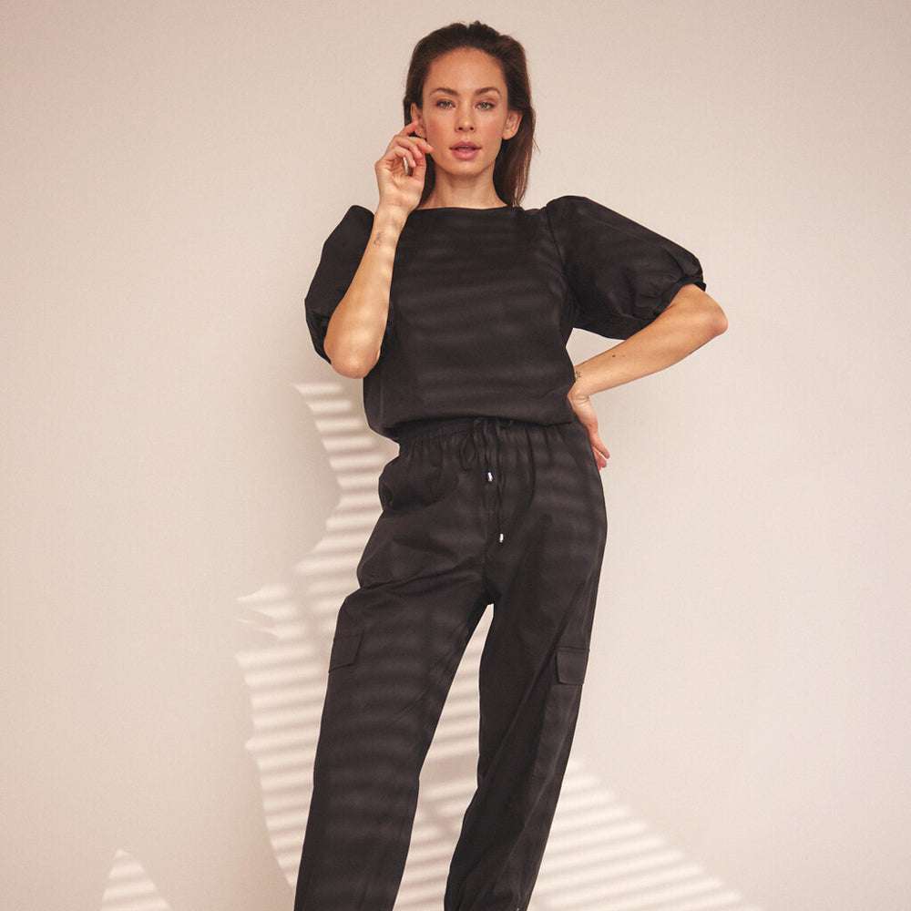 Abi_blouse_with_puff_at_should