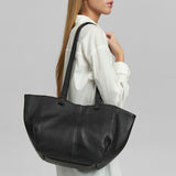DEPECHE Beautiful and timeless shopper Shopper 099 Black
