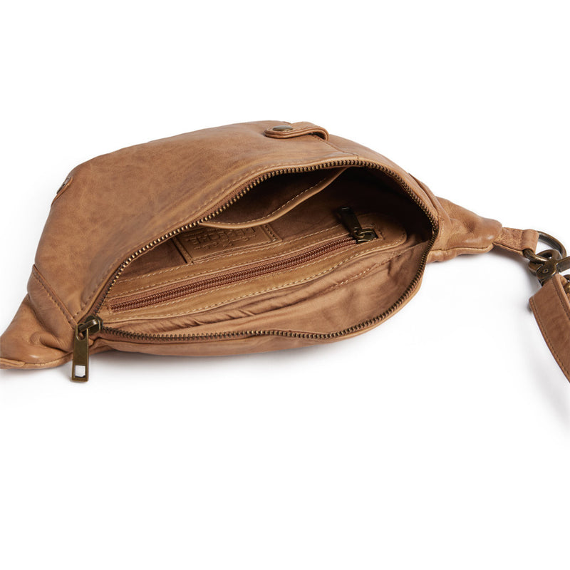 DEPECHE Bumbag in soft leather quality Bumbag 156 Camel