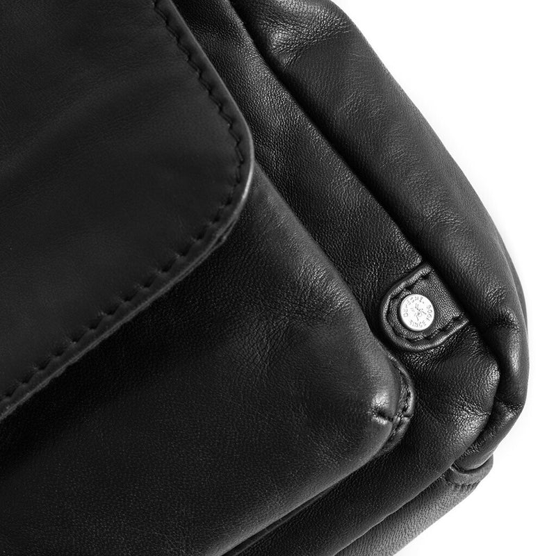 DEPECHE Classic crossover bag in soft and delicious leather quality Cross over 099 Black (Nero)