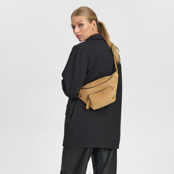 DEPECHE Corduroy bumbag Bumbag 013 Tan