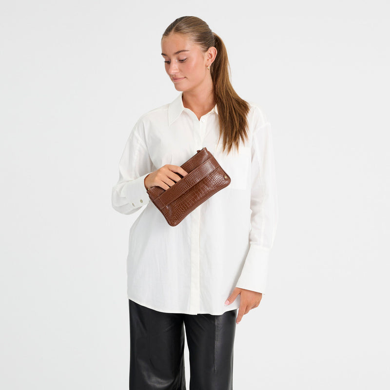 Fashion Favourites croco leather clutch / 17132 - Cognac Croco