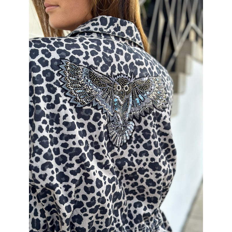 Depeche Clothing Jane jacket decorated with a beautiful patch Jackets 281 Grey leo print