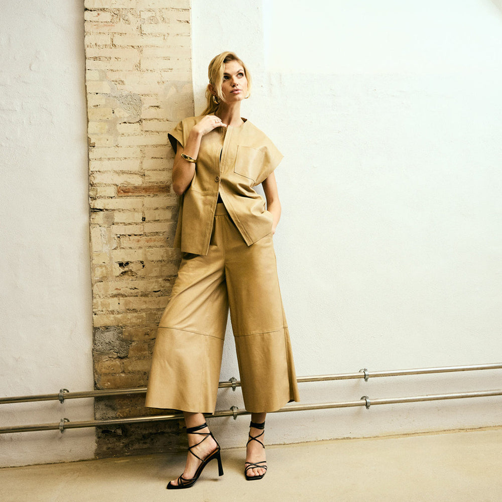 Lauren 7/8 lenght leather pants / 51404 - Cream – DEPECHE