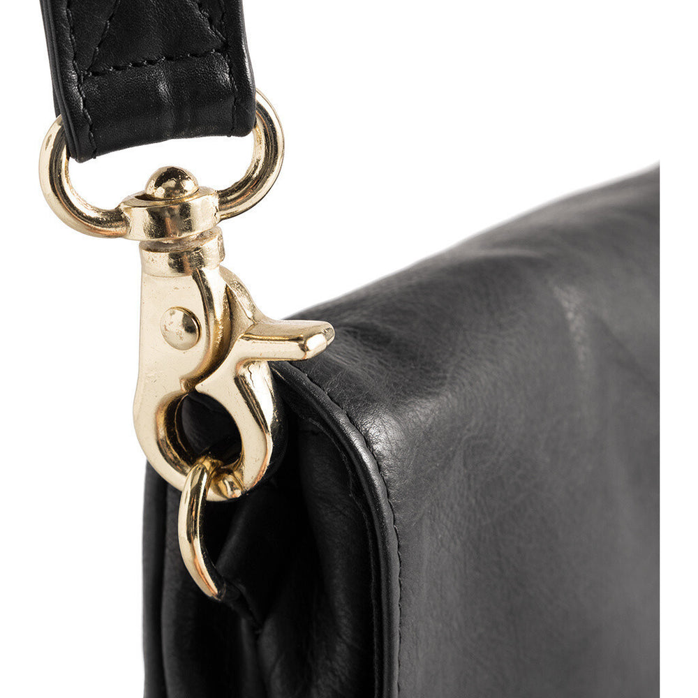 Minimalist clutch in soft leather quality 15834 Black Nero DEPECHE
