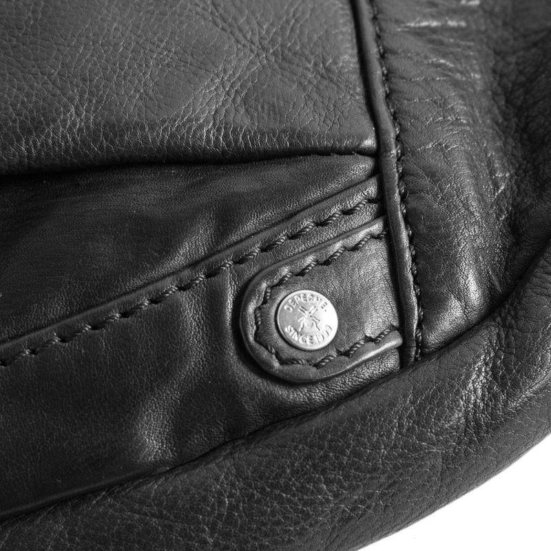 DEPECHE Oversized basic leather bumbag Bumbag 099 Black (Nero)