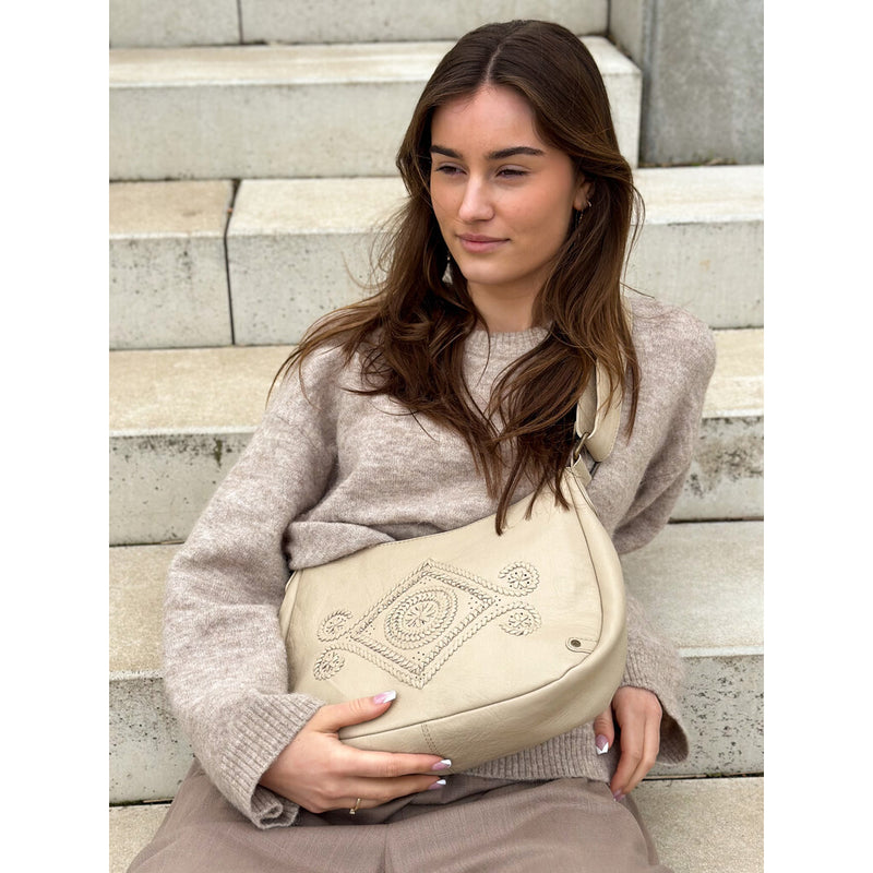 DEPECHE Shoulder bag in leather with a beautiful bohemian pattern Shoulderbag / Handbag 202 Vanilla