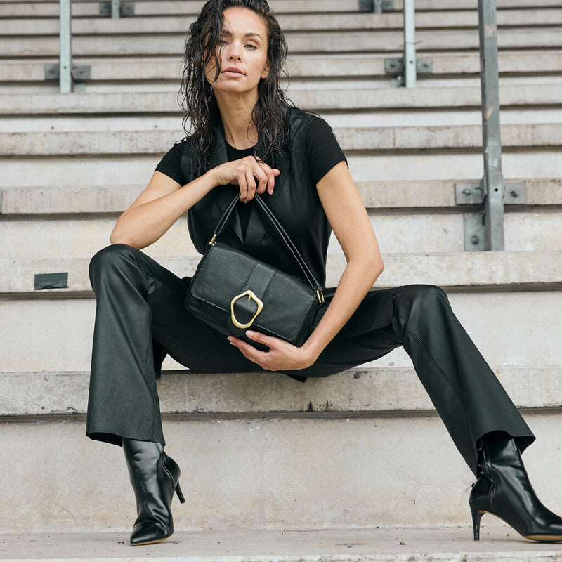 DEPECHE Shoulderbag / Handbag with golden buckle Shoulderbag / Handbag 099 Black (Nero)
