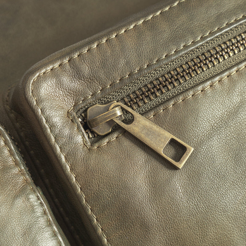 DEPECHE Stylish shoulderbag in soft leather quality Shoulderbag / Handbag 049 Army Green