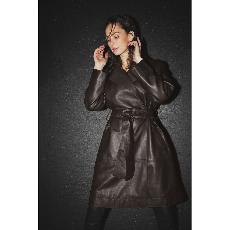 Depeche leather wear Trendy Naia trenchcoat in soft leather Jackets 008 Chocolate