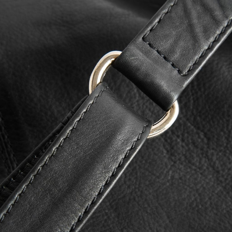DEPECHE Feminine bumbag in soft leather Bumbag 099 Black (Nero)