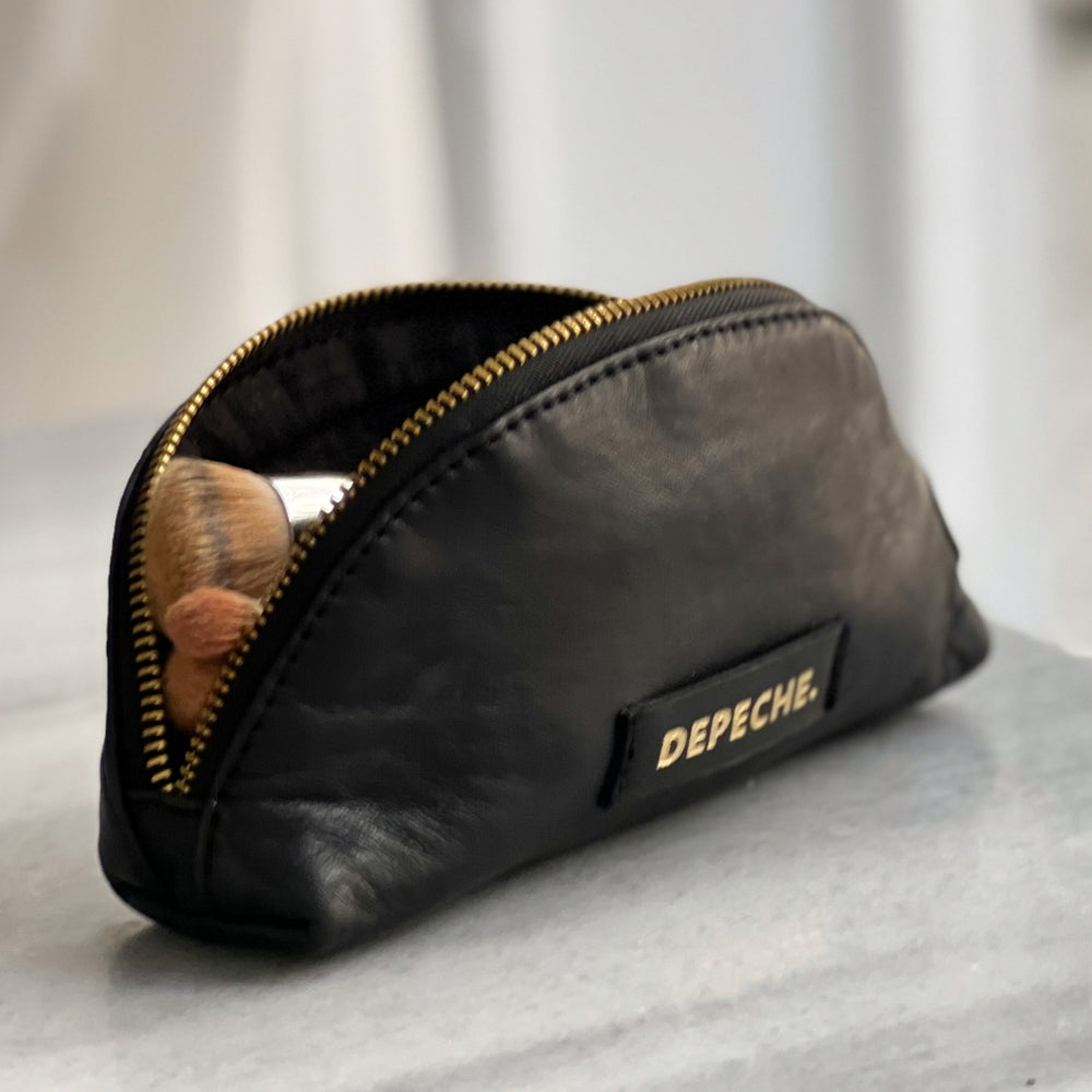 Small cosmetic bag in soft leather quality 15220 Black Nero DEPECHE